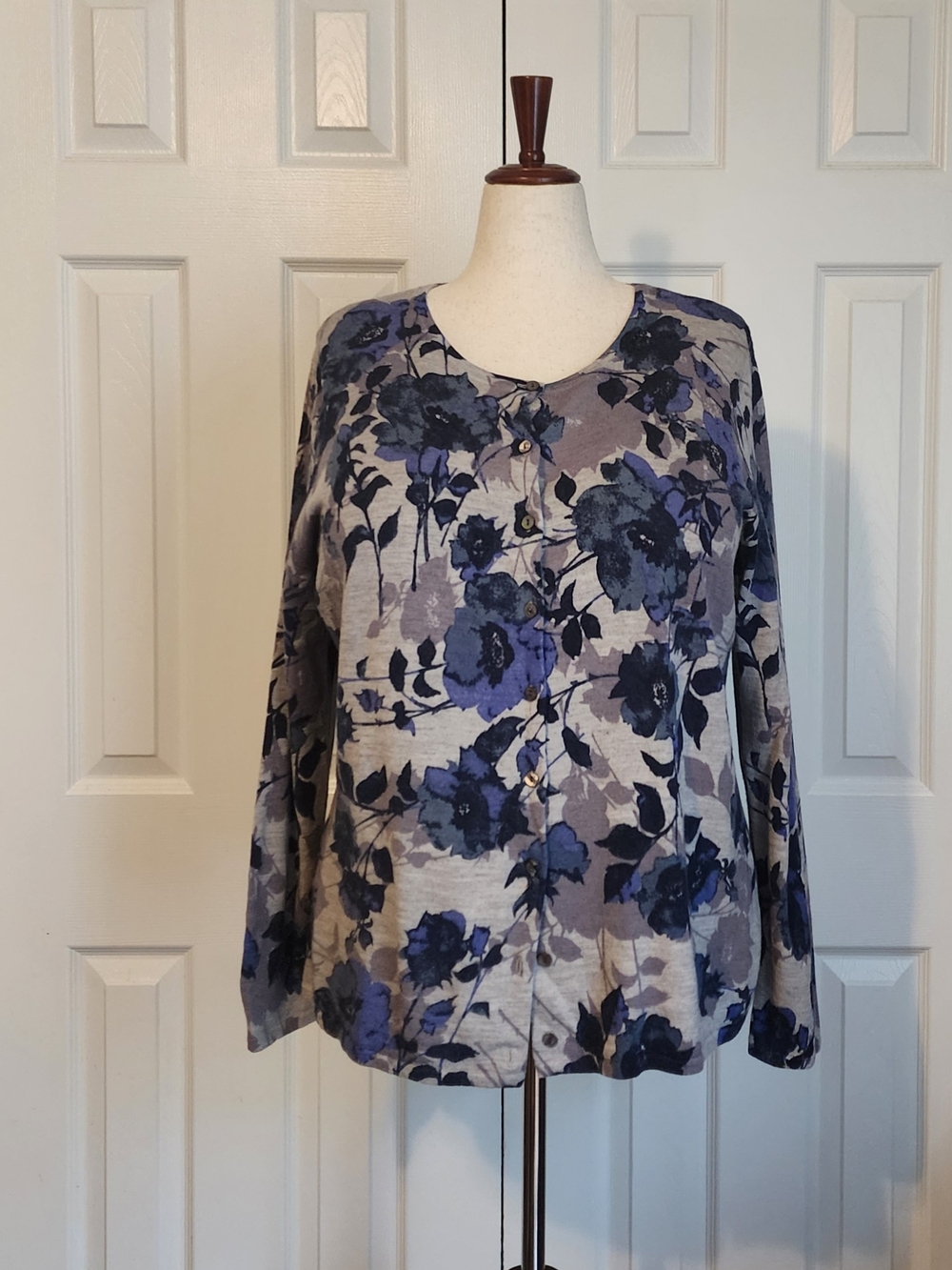 3X Sarah Spencer Women's Merino Wool Floral Button-Front Top - Blue Floral